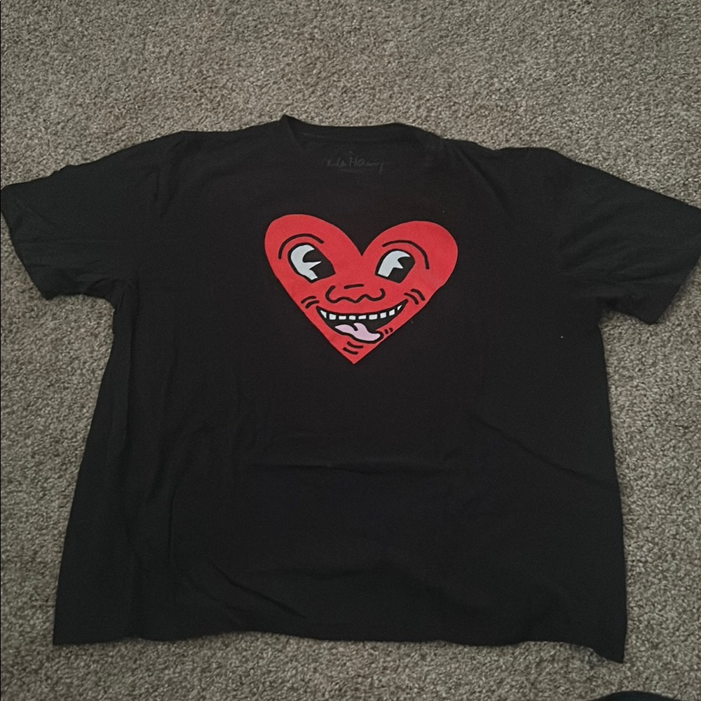Keith haring heart graphic